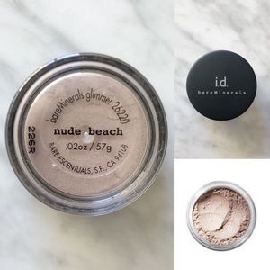 bareMinerals Glimmer Eyecolor in Nude Beach